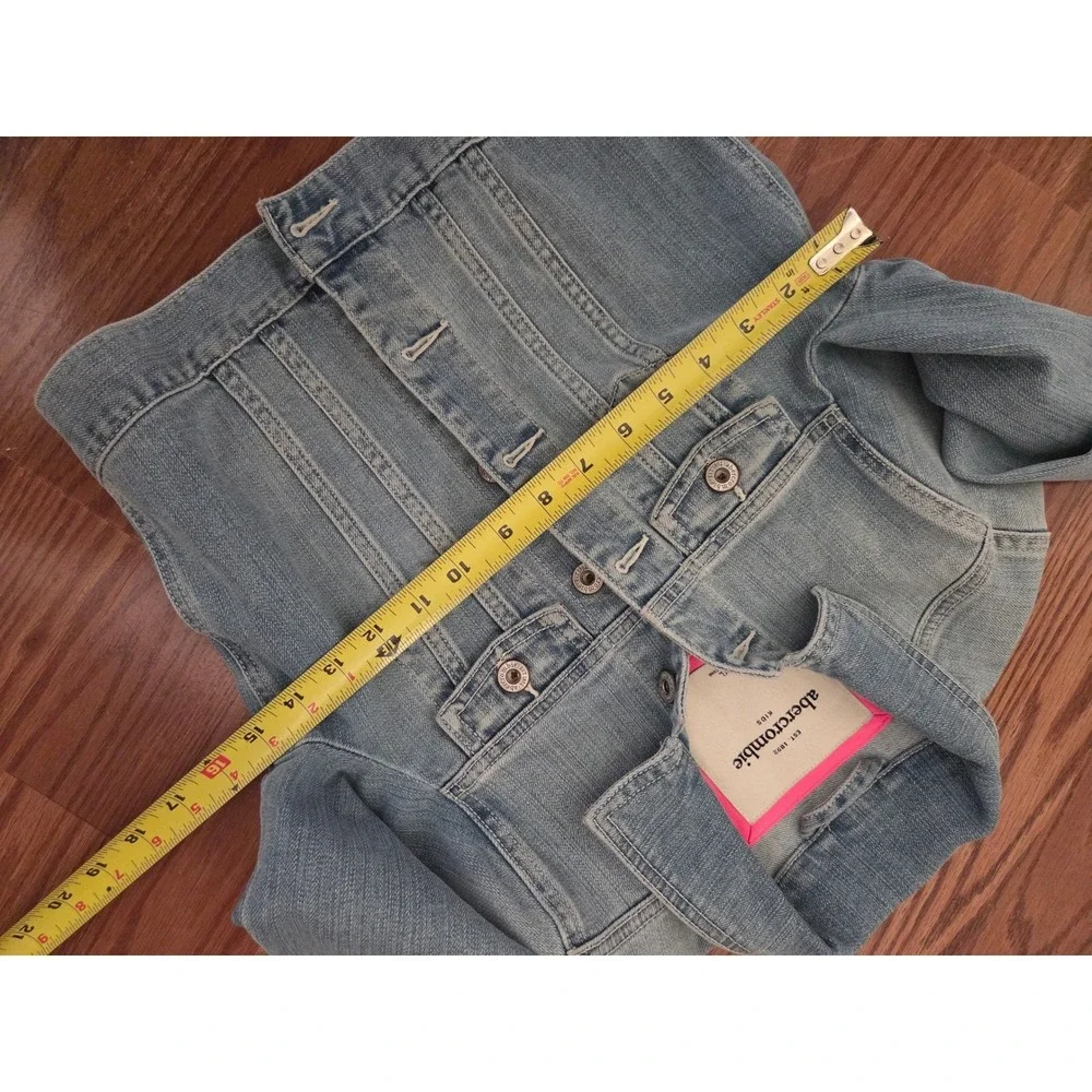 Abercrombie Kids Denim Trucker Jacket Light Wash Blue Jean Coat Size XL